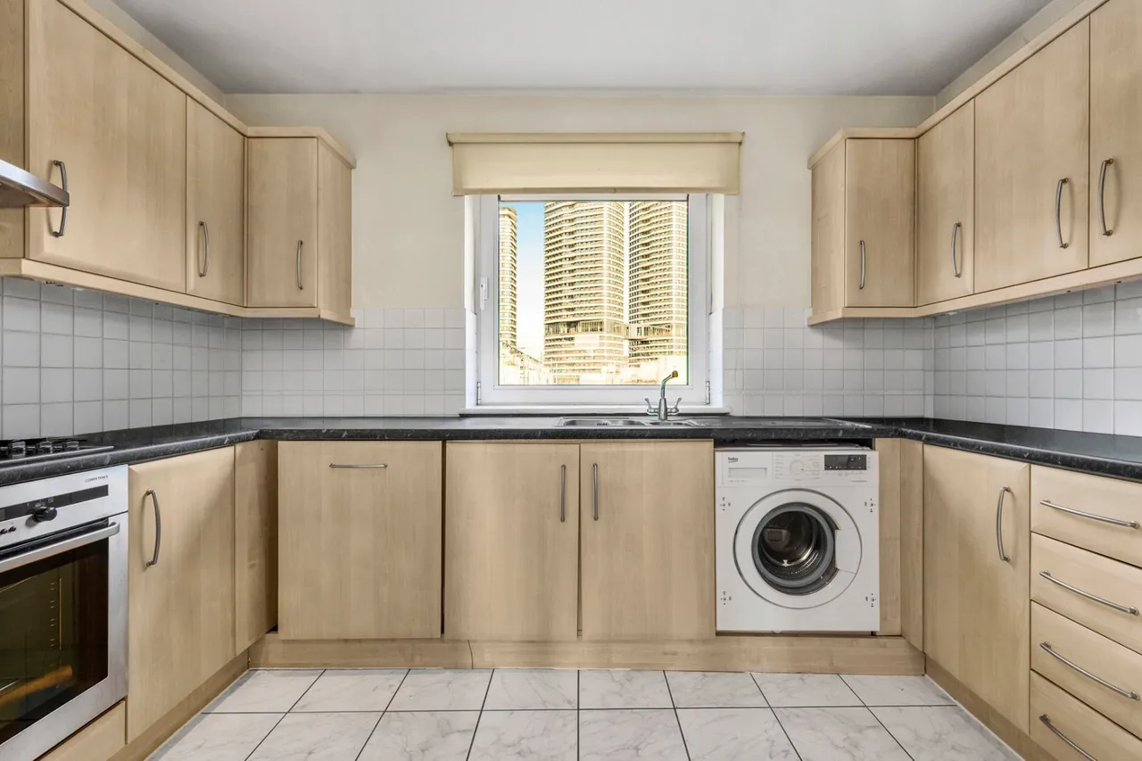 Boardwalk Place, London, E14, photo 14