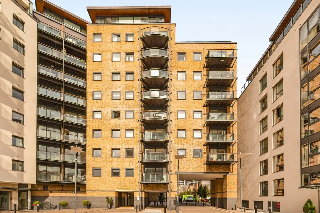 Boardwalk Place, London, E14, photo 15
