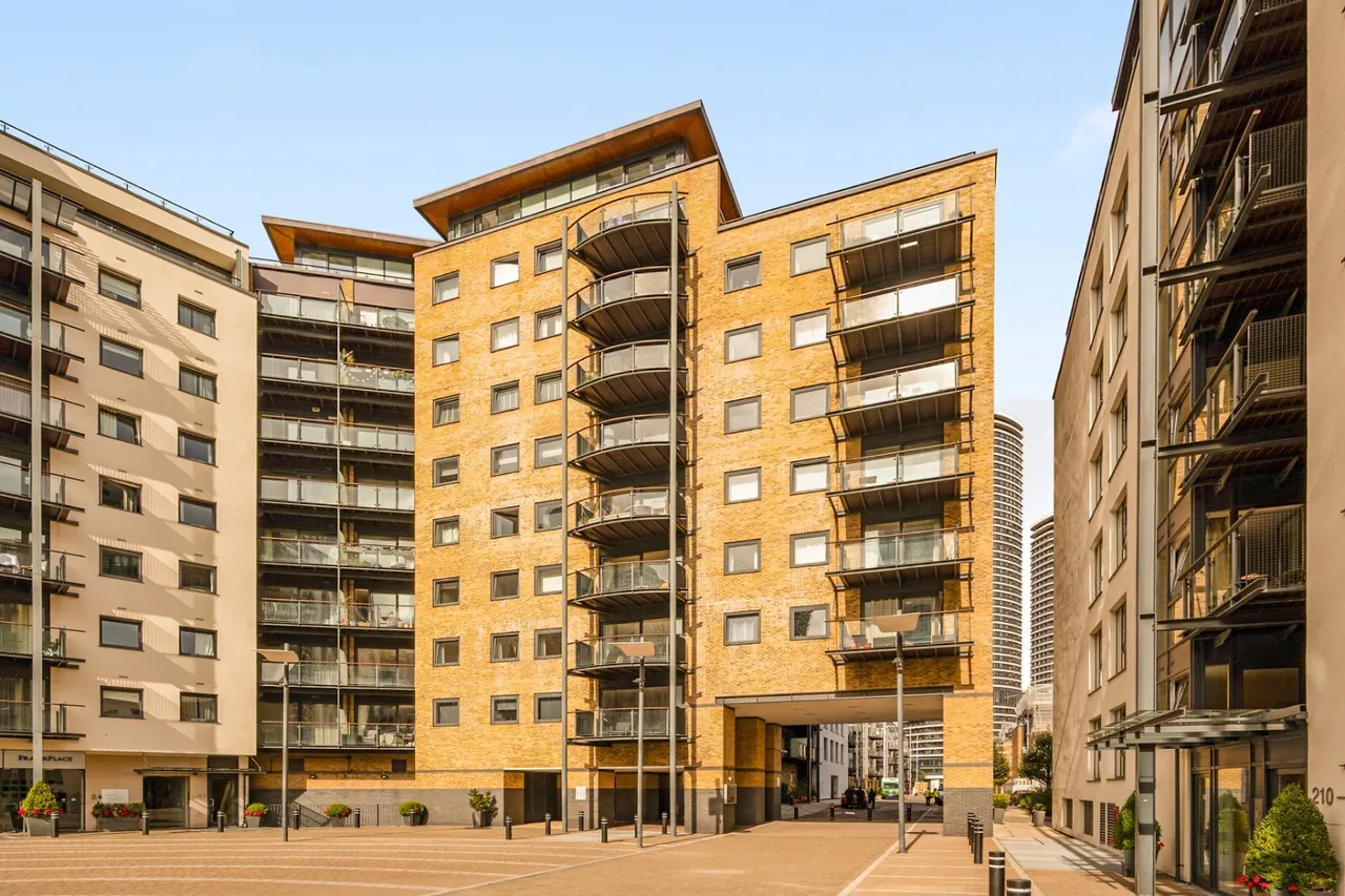Boardwalk Place, London, E14, photo 6