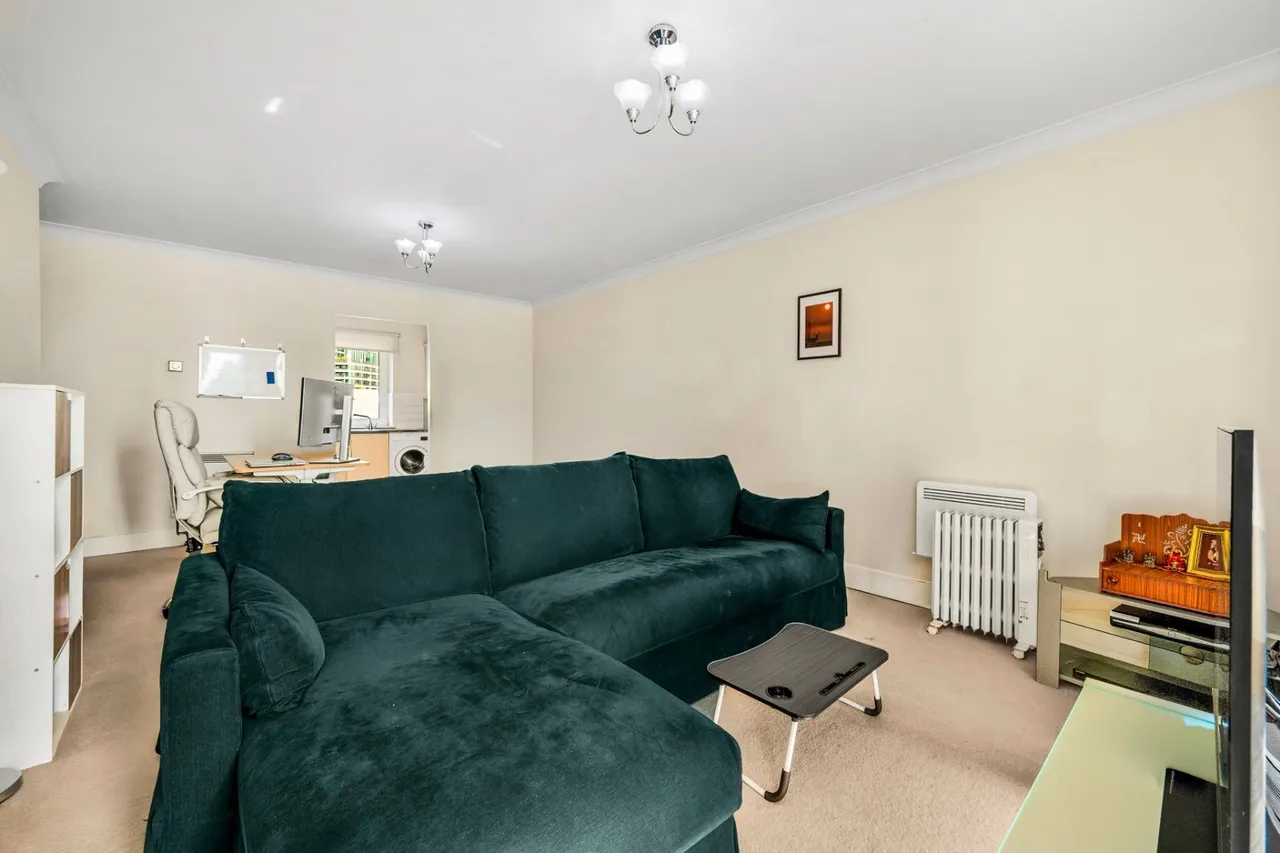 Boardwalk Place, London, E14, photo 13