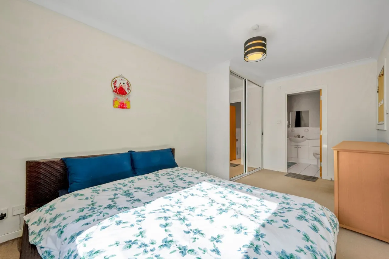Boardwalk Place, London, E14, photo 5