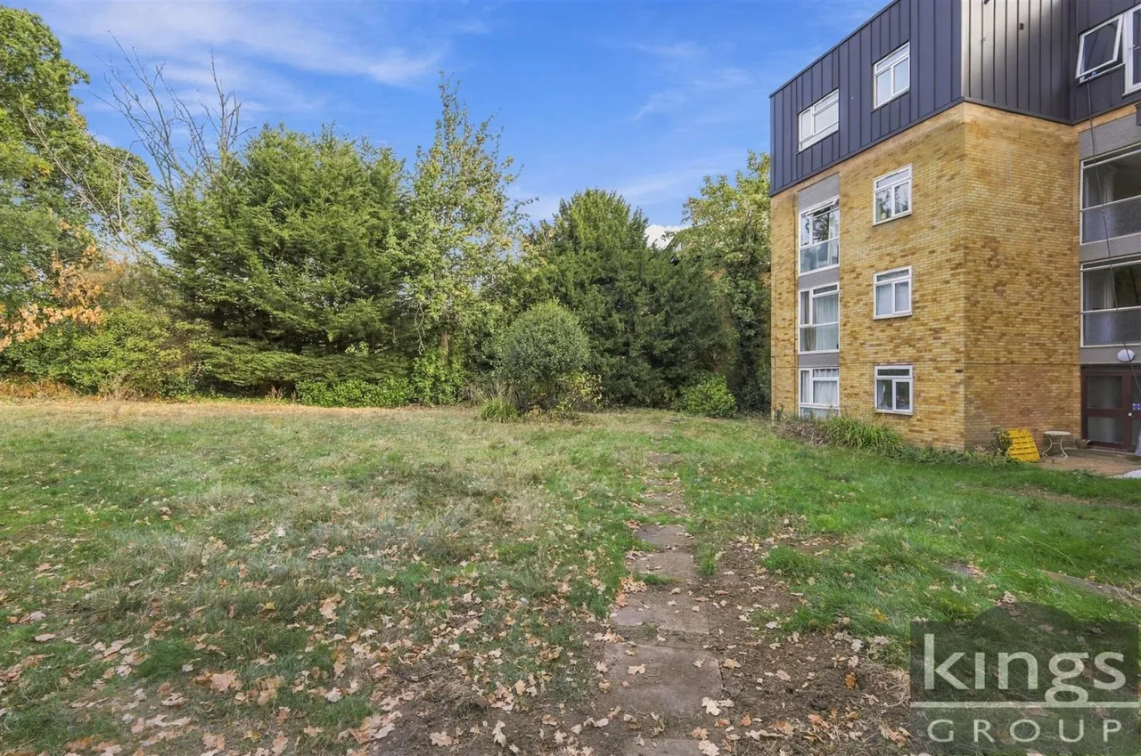 Bycullah Road, photo 3