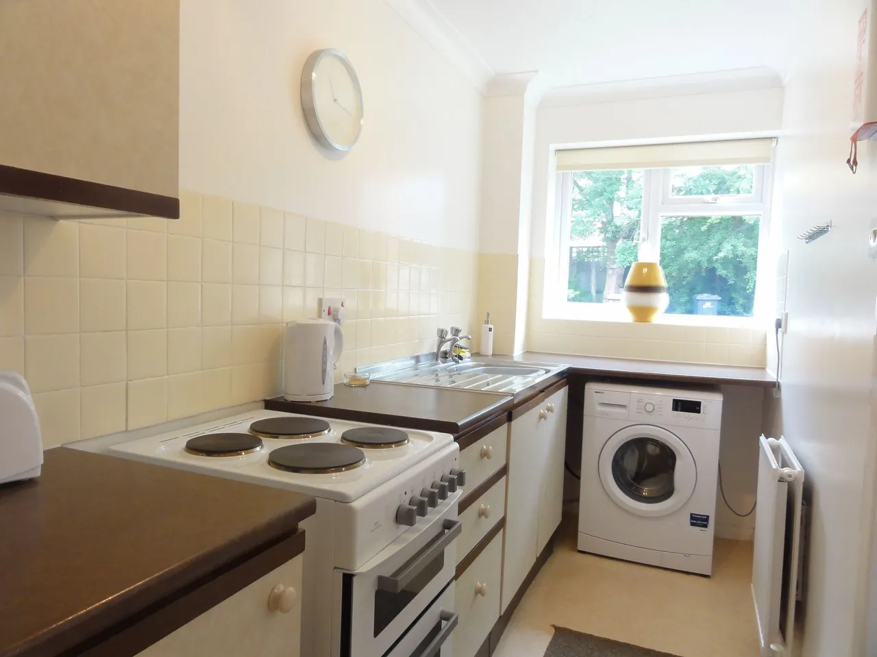Clayhanger, Guildford, GU4, photo 3