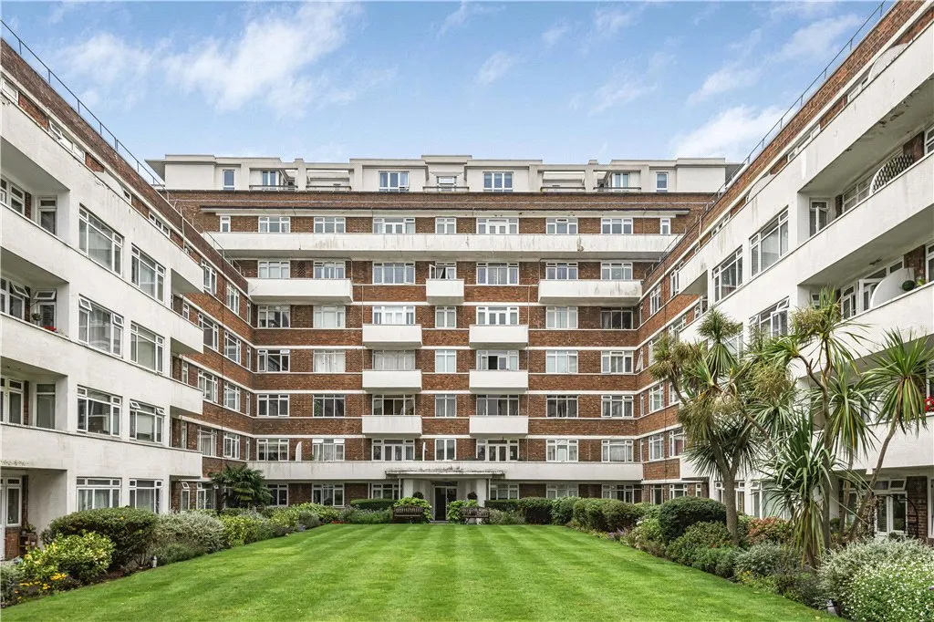 Upper Richmond Road, London, SW15, photo 13
