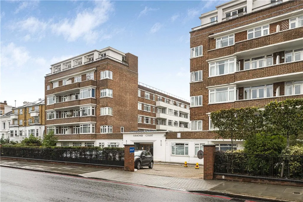 Upper Richmond Road, London, SW15, photo 16