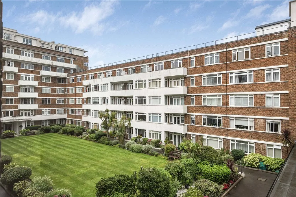 Upper Richmond Road, London, SW15, photo 14