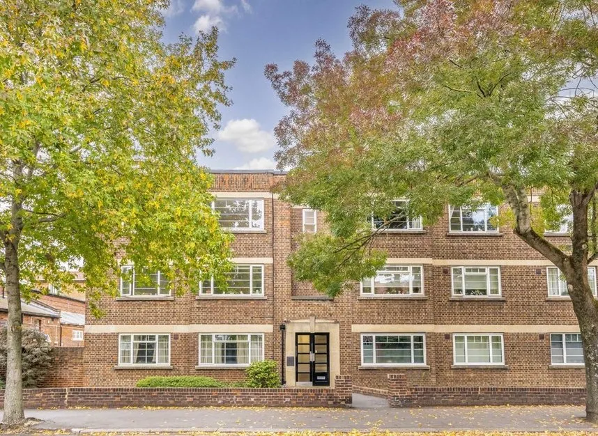 2 bed flat for sale, Bedford Road, Chiswick, W4