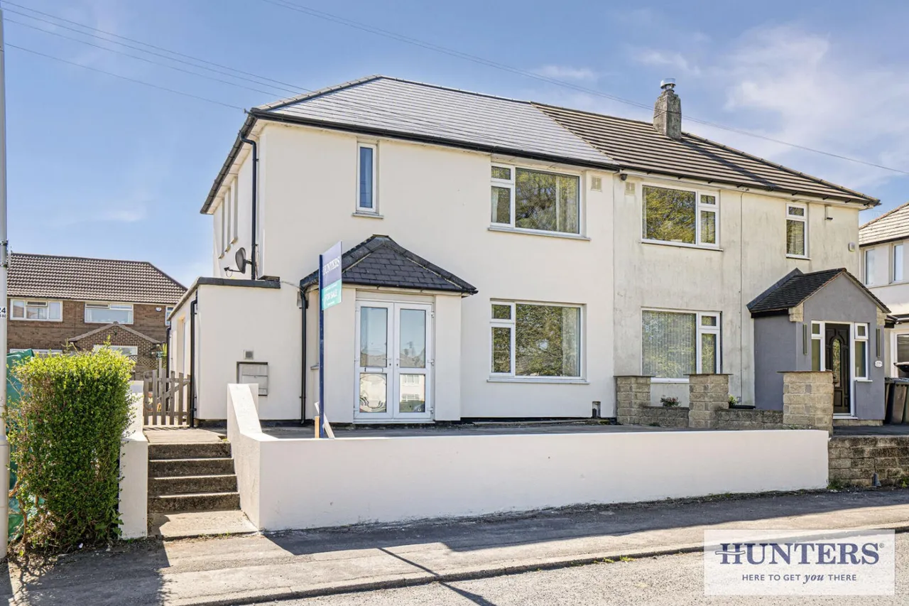 3 bed house for sale — Otley Old Road, Leeds