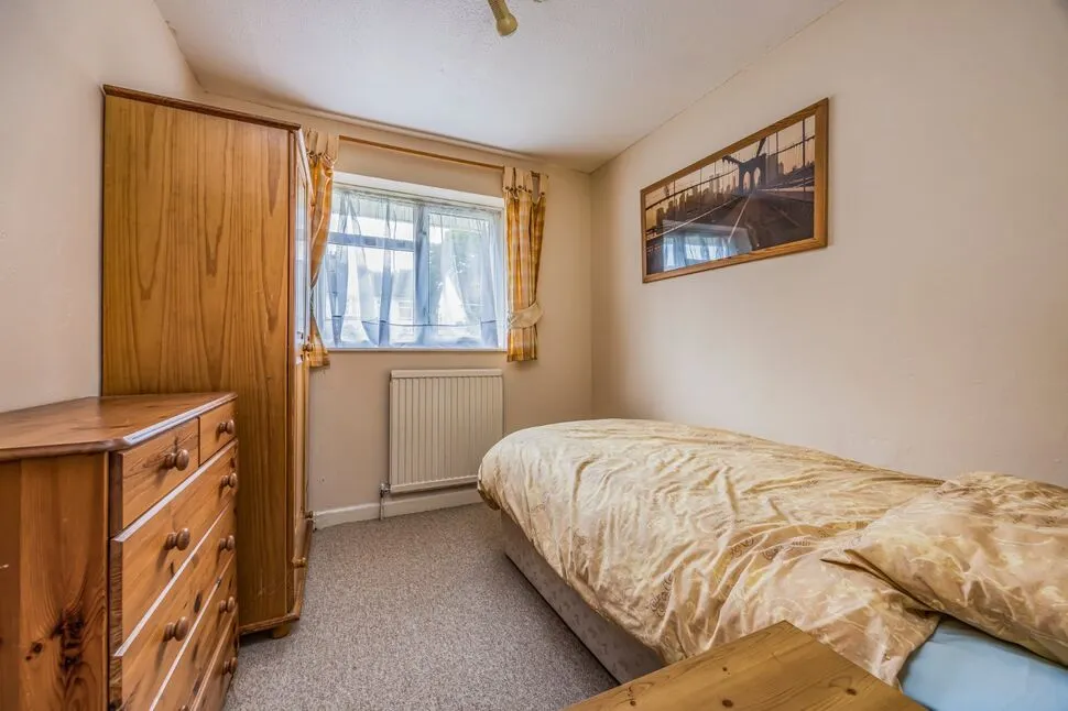 The Dale, Waterlooville, PO7, photo 10