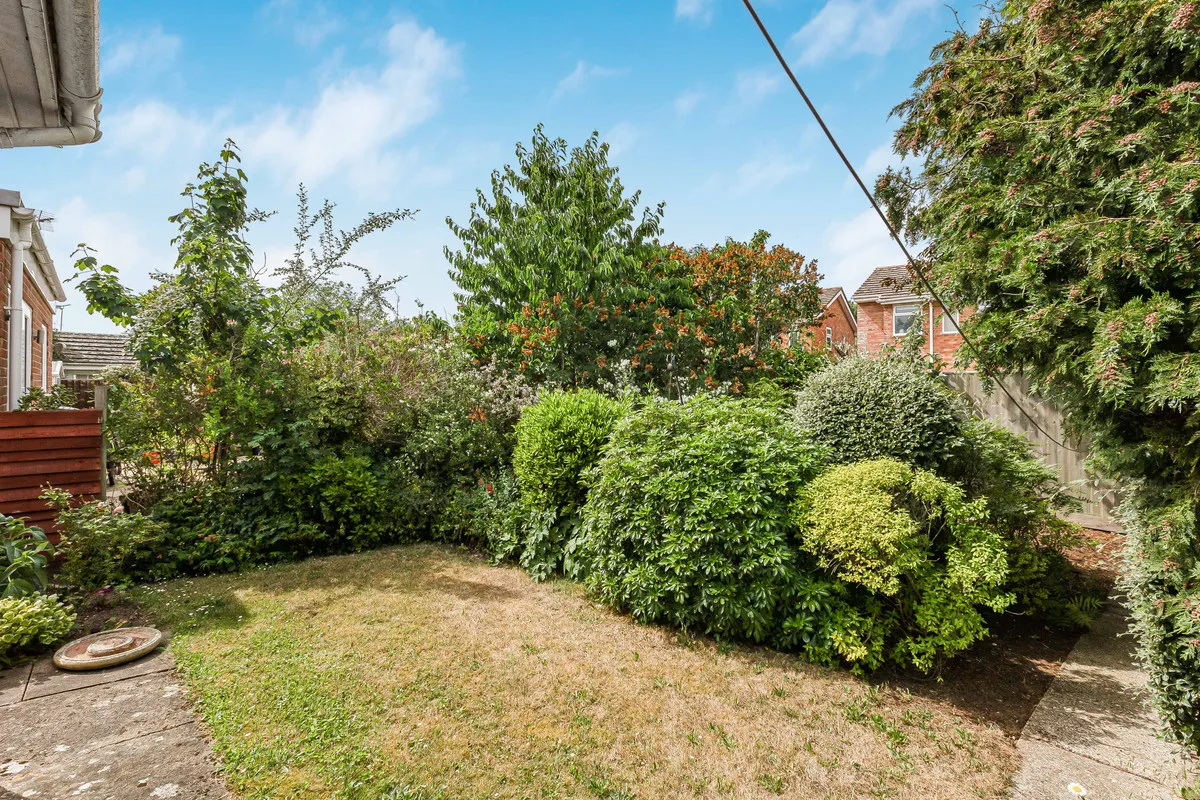Redwood Close, Southmoor, photo 5