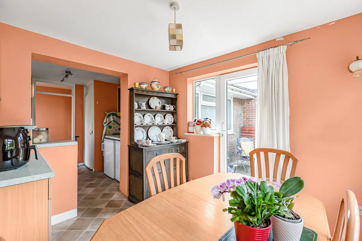Redwood Close, Southmoor, photo 4