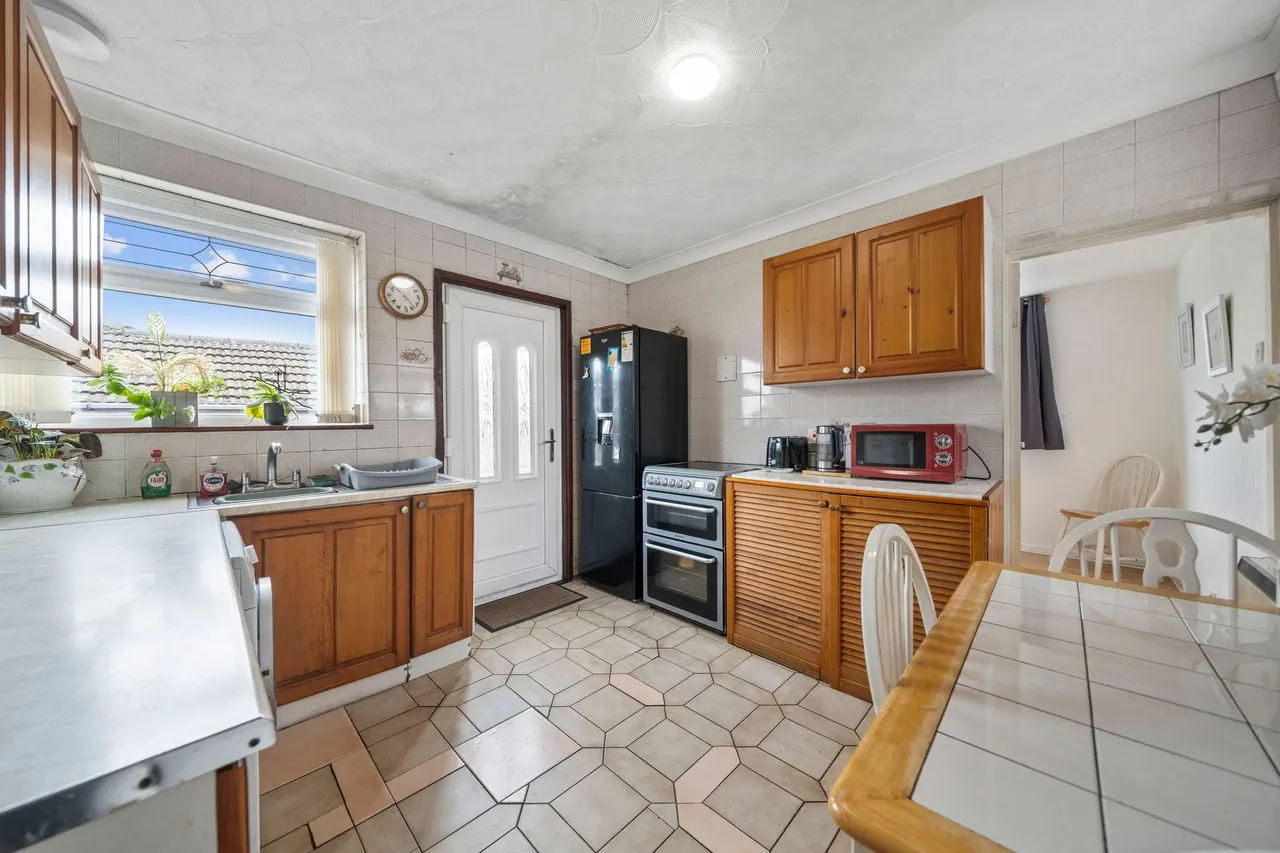Dryden Avenue, Ashton-In-Makerfield, Wigan, Wigan, WN4 0JZ, photo 3