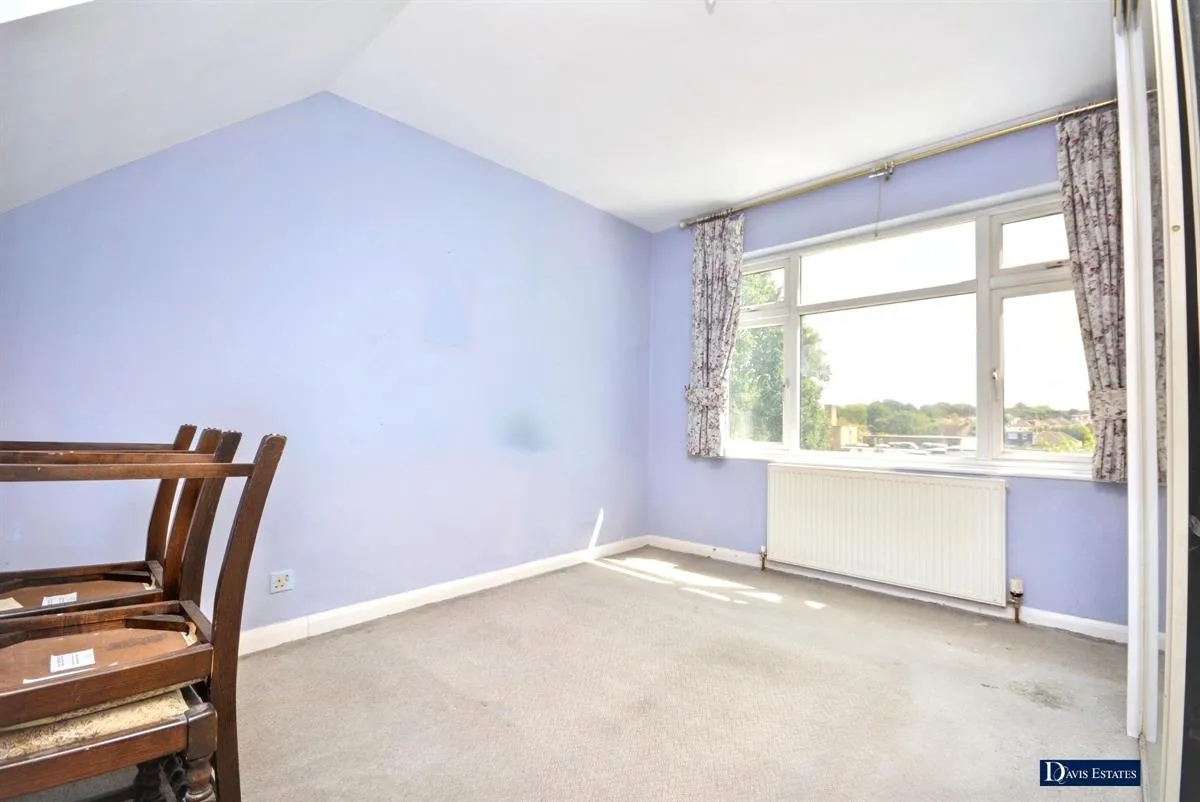 Grosvenor Drive, Hornchurch, RM11, photo 11