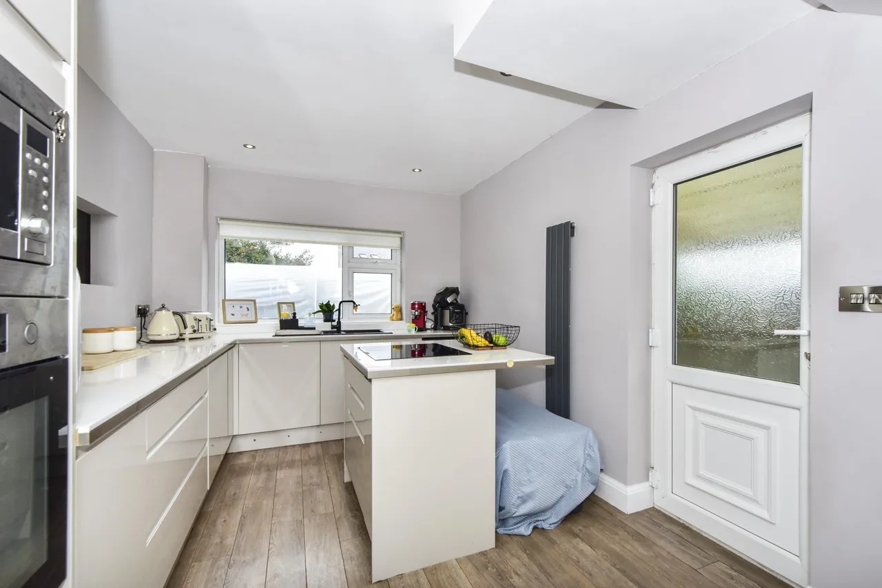 Leadbeater Drive, Sheffield, S12, photo 9