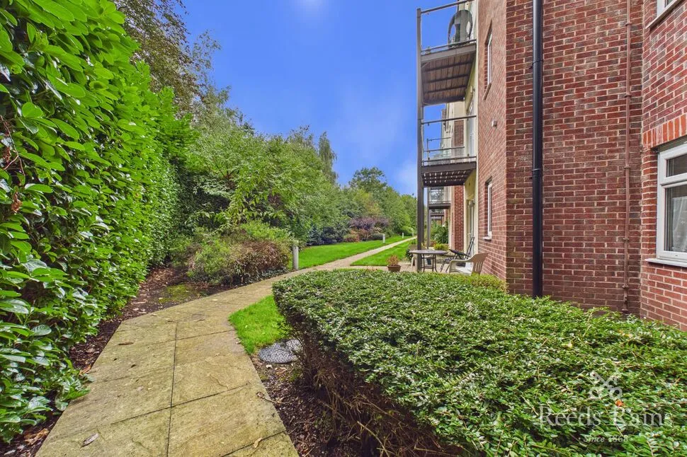 Nelstrop Road, Stockport, Greater Manchester, SK4, photo 7