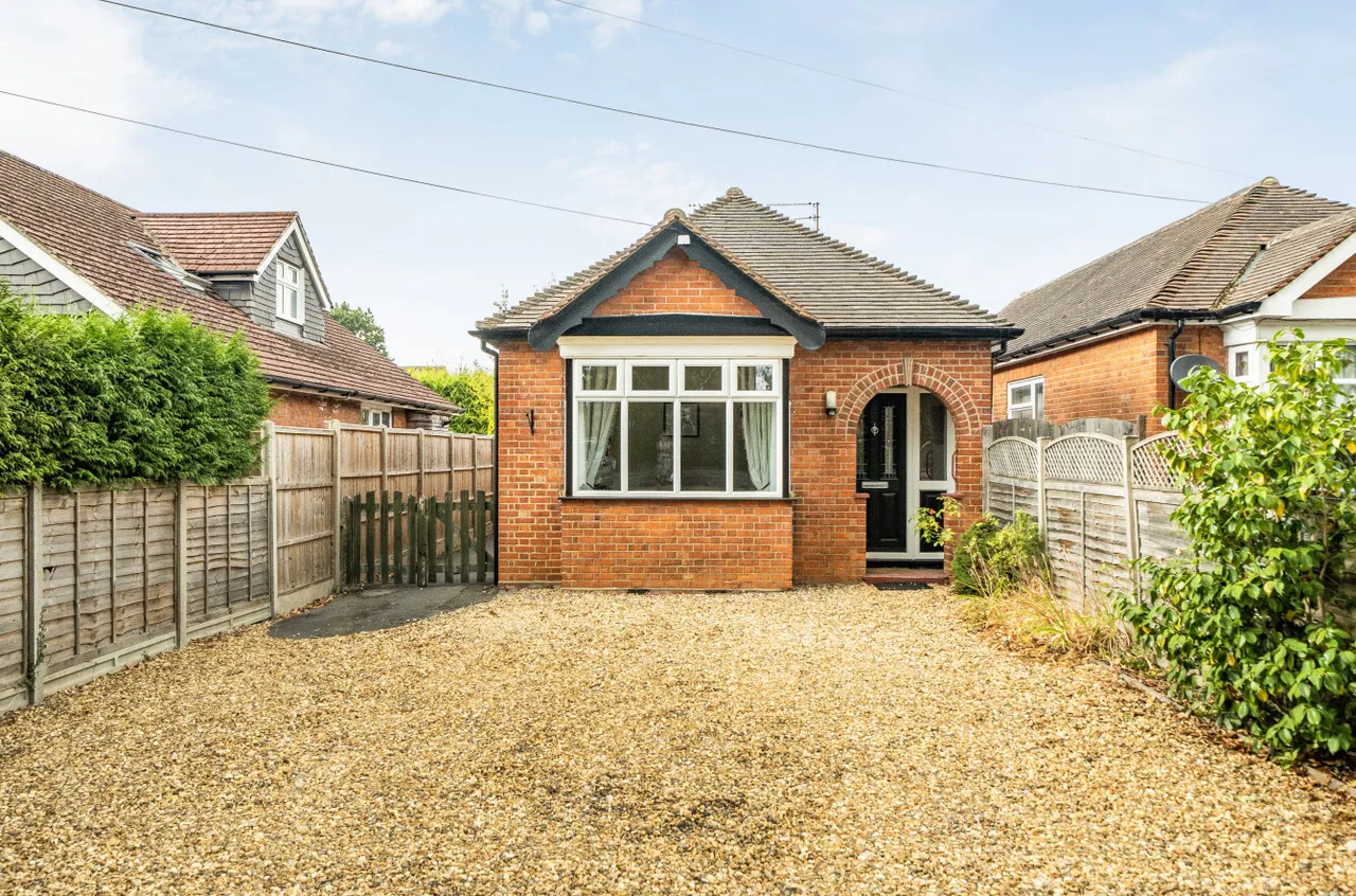3 bed house for sale — London Road, Wokingham, Berkshire, RG40 1RD
