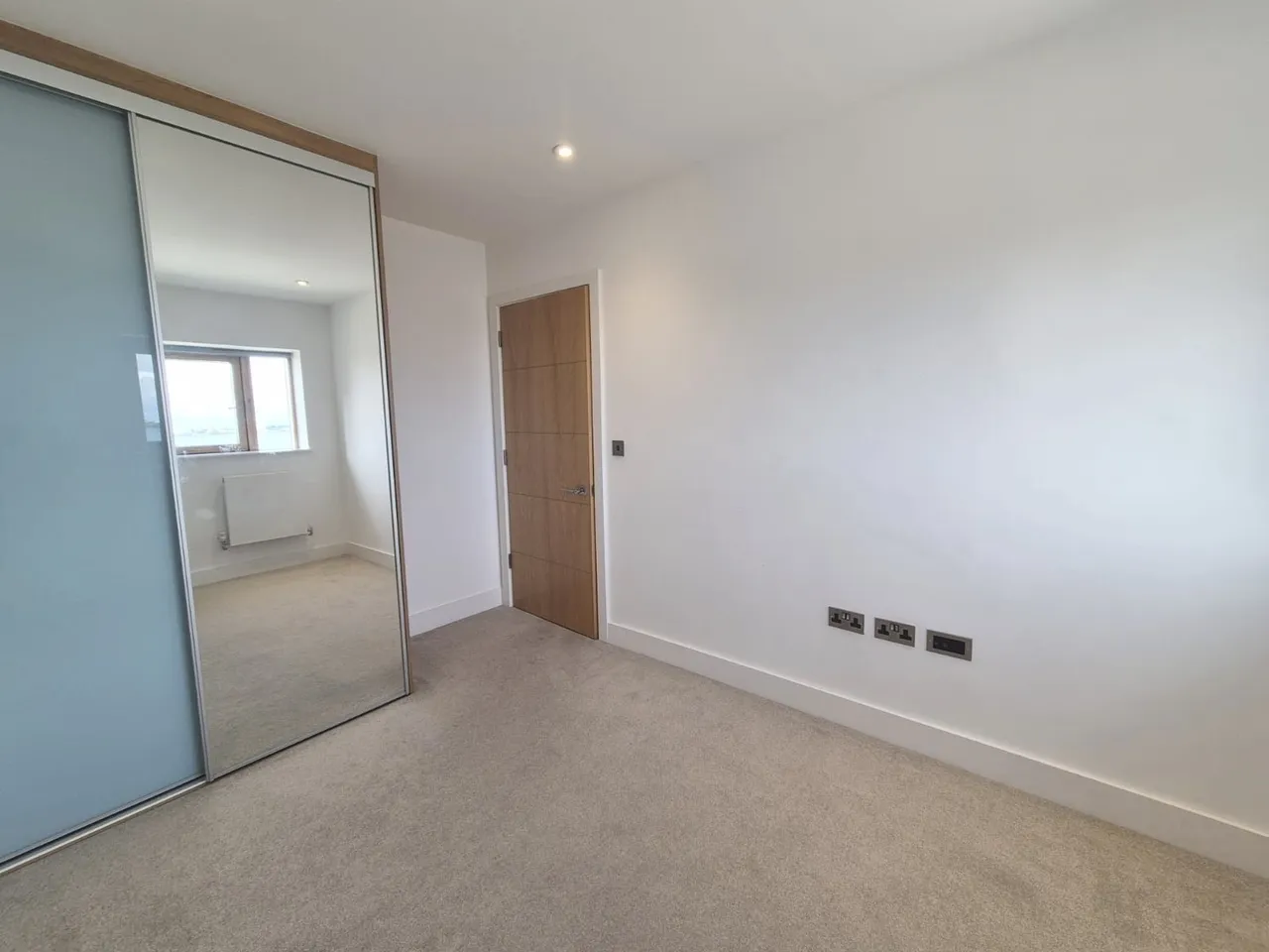 Empire Way, Cardiff Pointe, photo 13