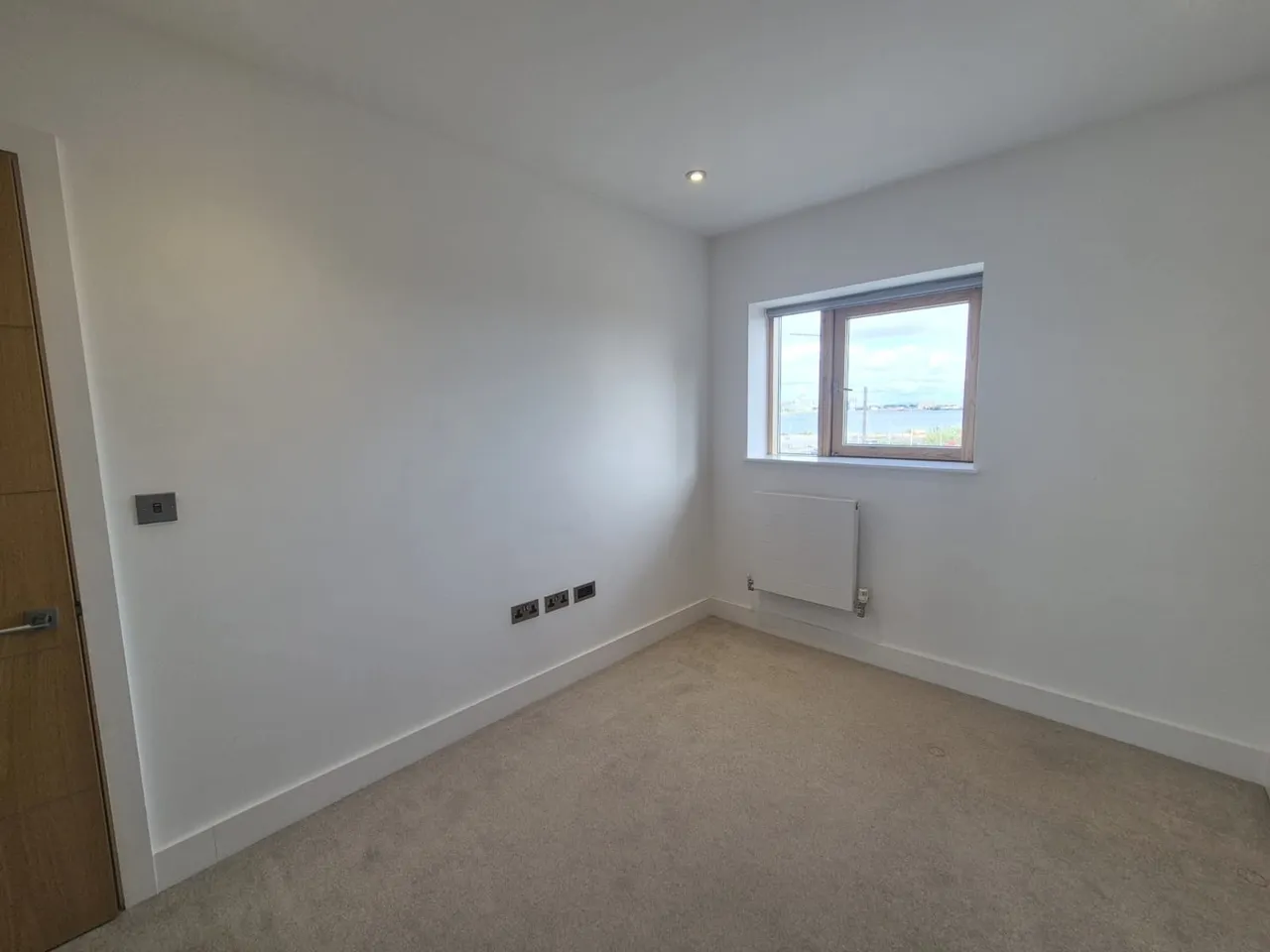 Empire Way, Cardiff Pointe, photo 12