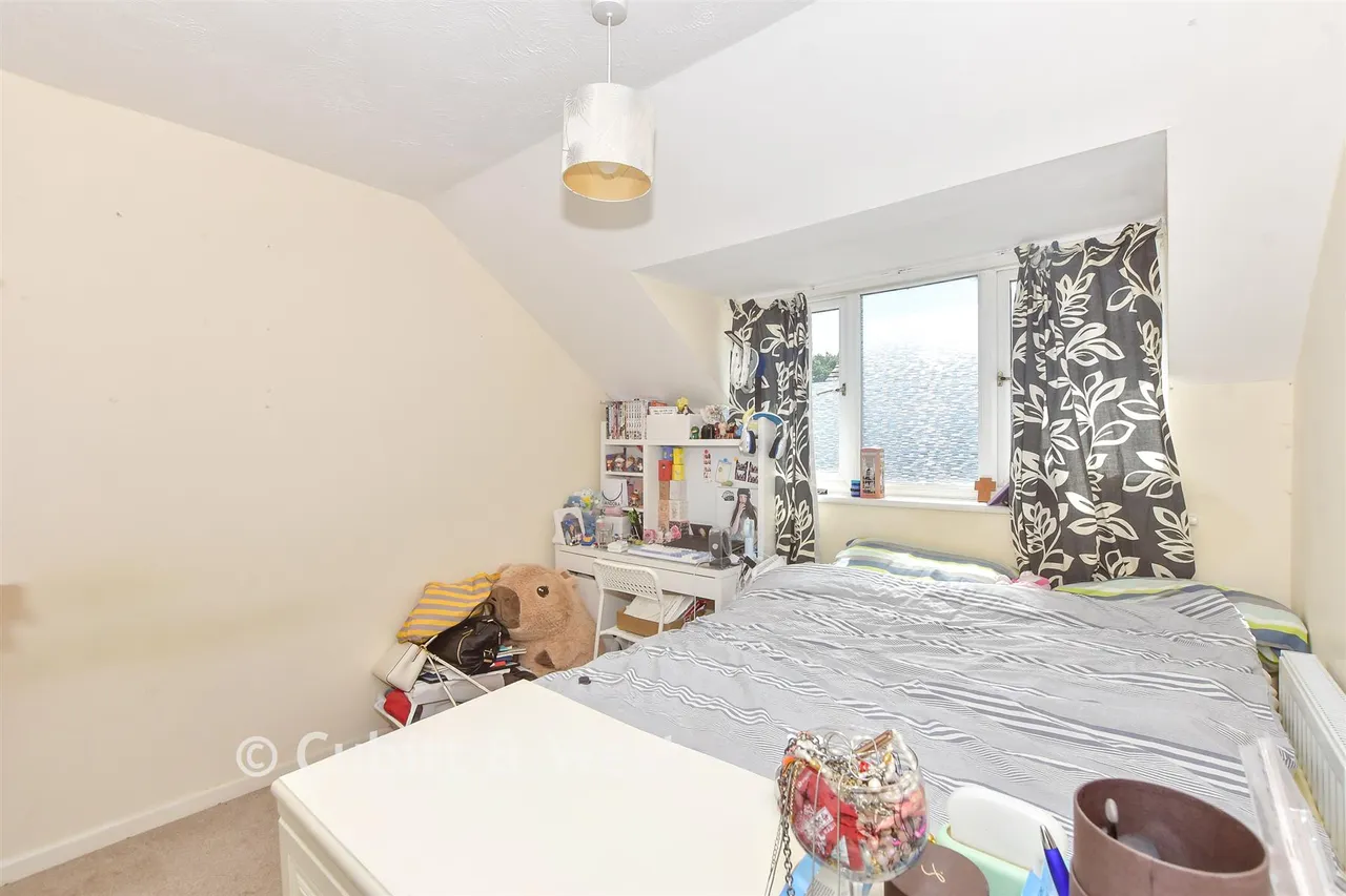 Osborne Crescent, Chichester, PO19, photo 6