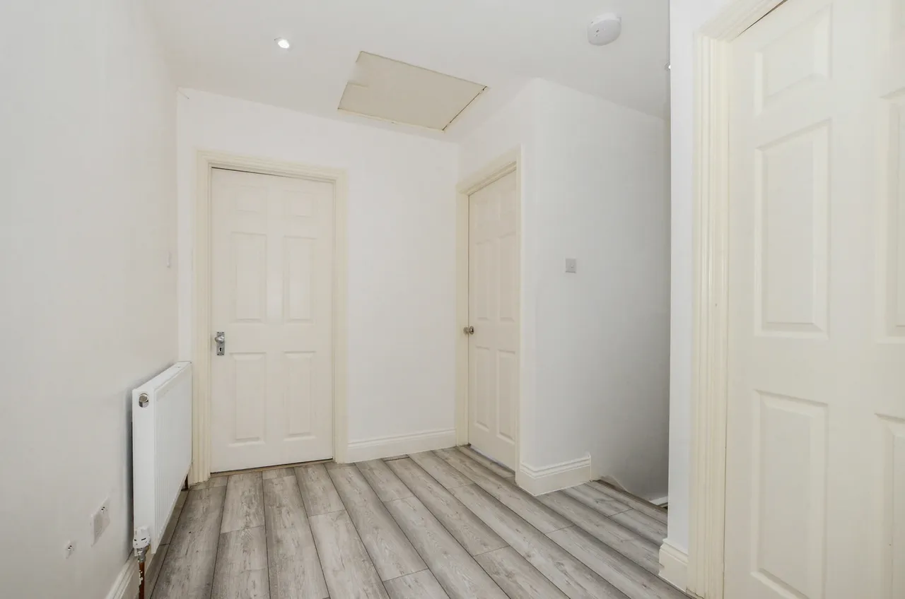 Whitchurch Lane, Edgware Fees Apply, HA8, photo 19