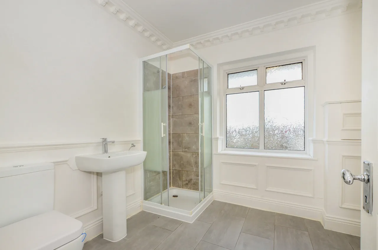 Whitchurch Lane, Edgware Fees Apply, HA8, photo 11