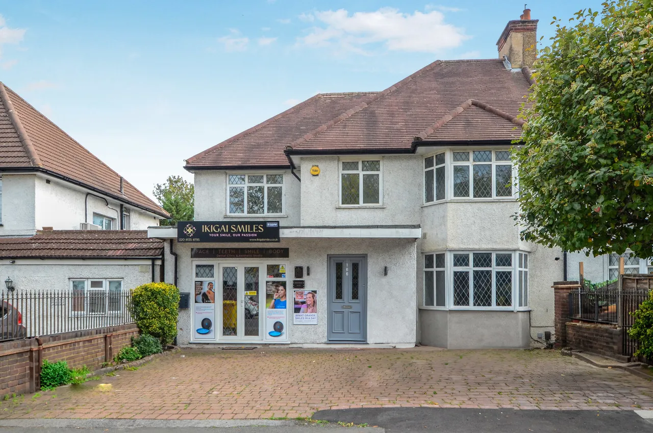 3 bed house to rent, Whitchurch Lane, Edgware Fees Apply, HA8