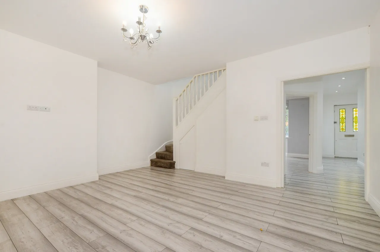 Whitchurch Lane, Edgware Fees Apply, HA8, photo 9