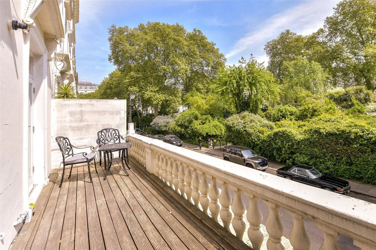 Eccleston Square, London, SW1V, photo 2