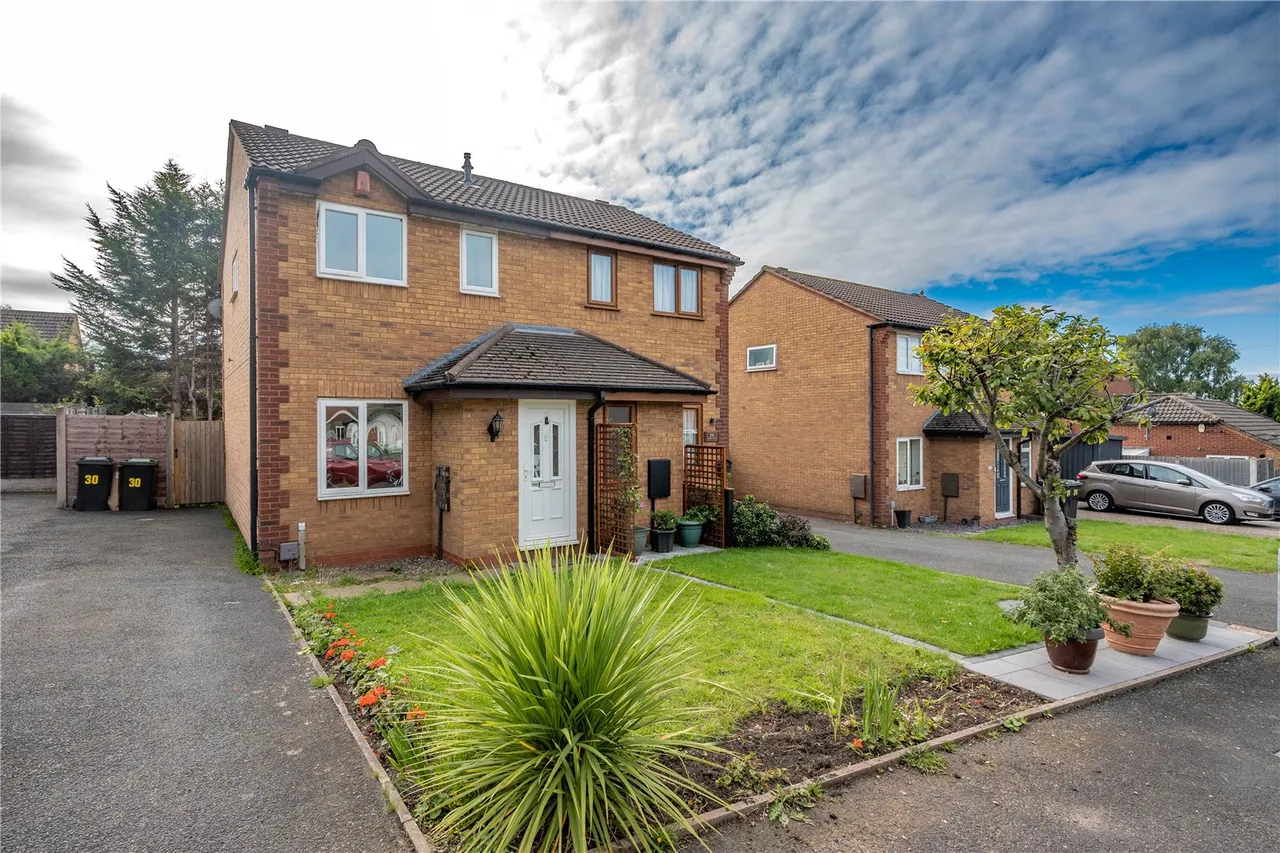 2 bed house for sale — Abbey Close, Bromsgrove, Worcestershire, B60 2RA