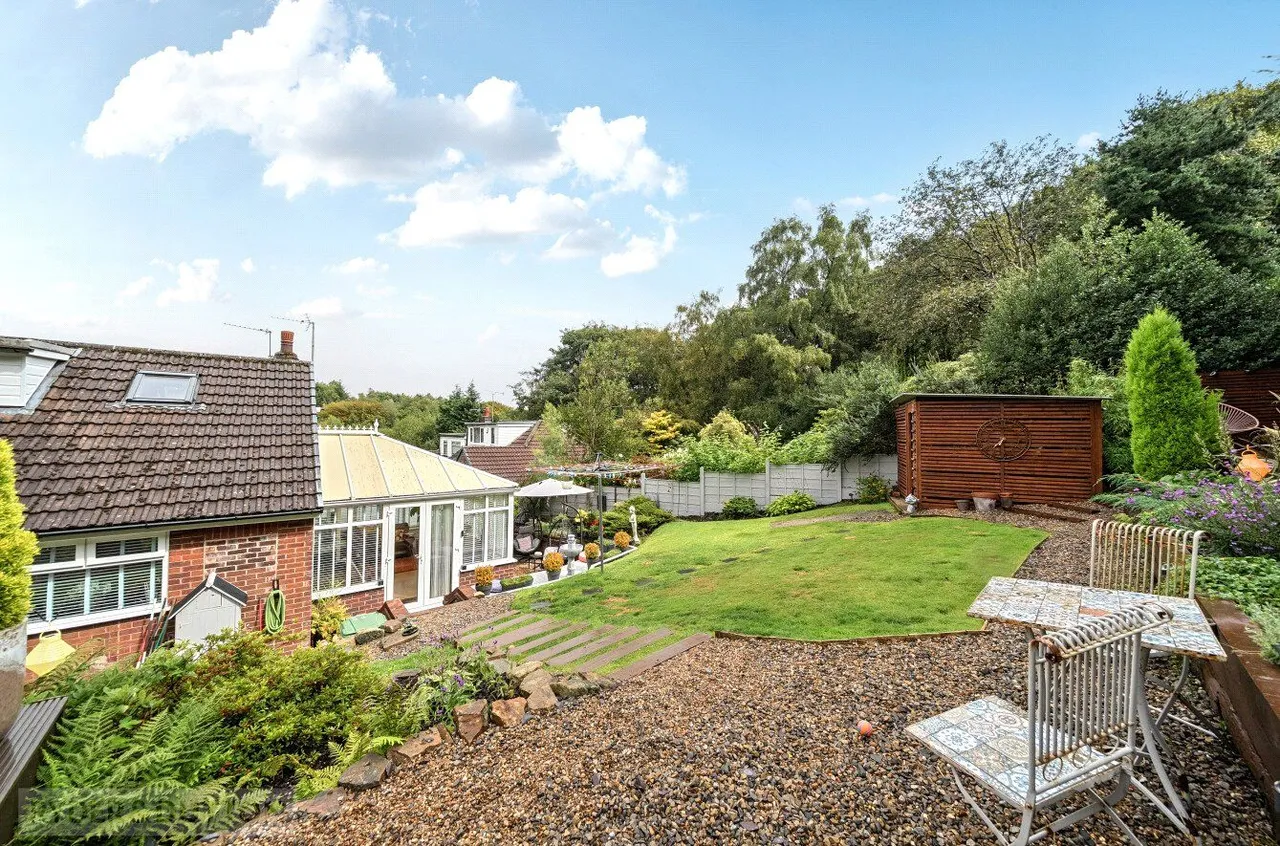 Valley New Road, Royton, OL2, photo 19
