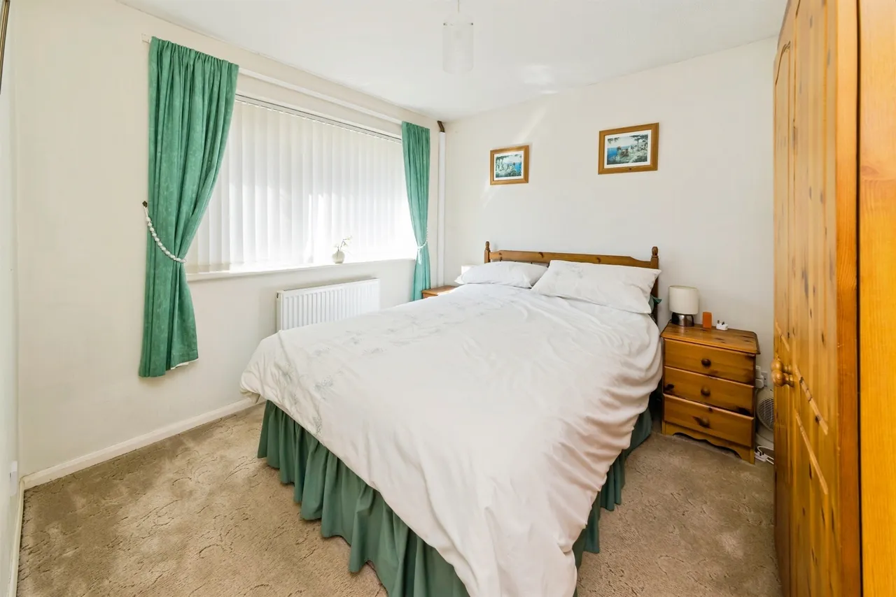 Heathfield, Crawley, RH10, photo 4
