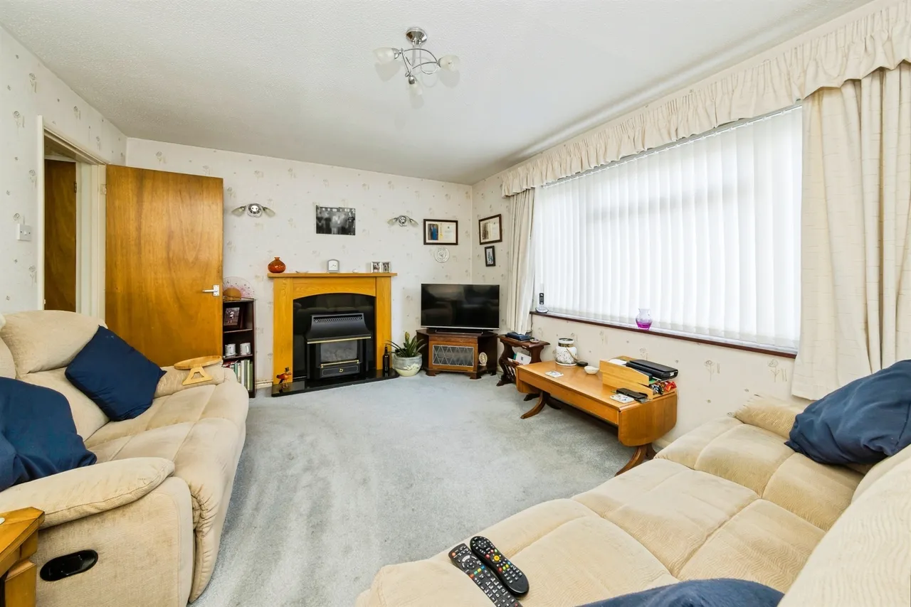 Heathfield, Crawley, RH10, photo 6