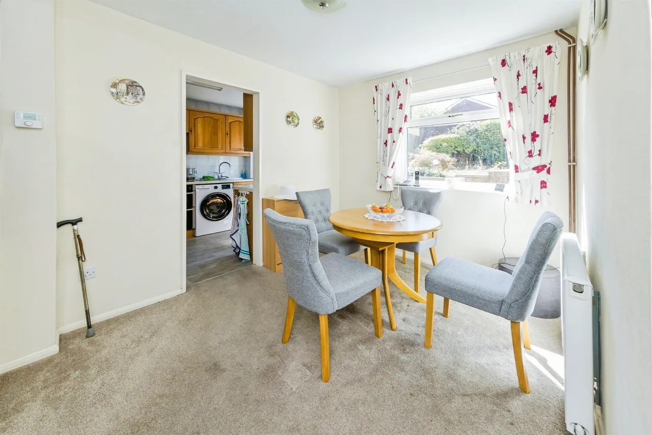 Heathfield, Crawley, RH10, photo 12