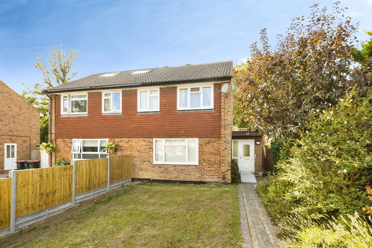3 bed house for sale, Heathfield, Crawley, RH10
