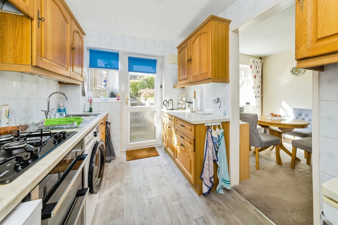 Heathfield, Crawley, RH10, photo 10
