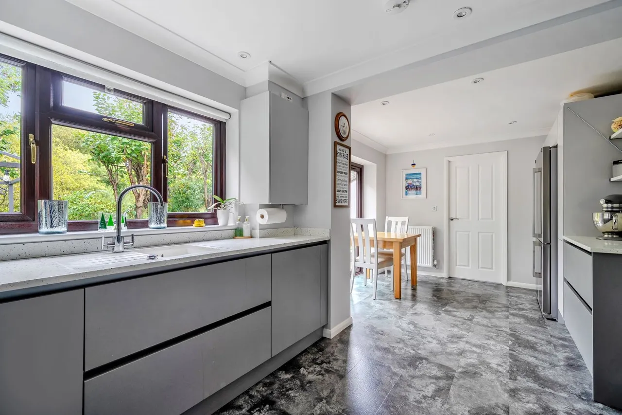 St. James Close, Landkey, EX32, photo 5