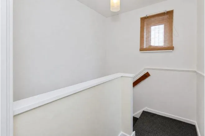 Bader Gardens, Slough, SL1, photo 14