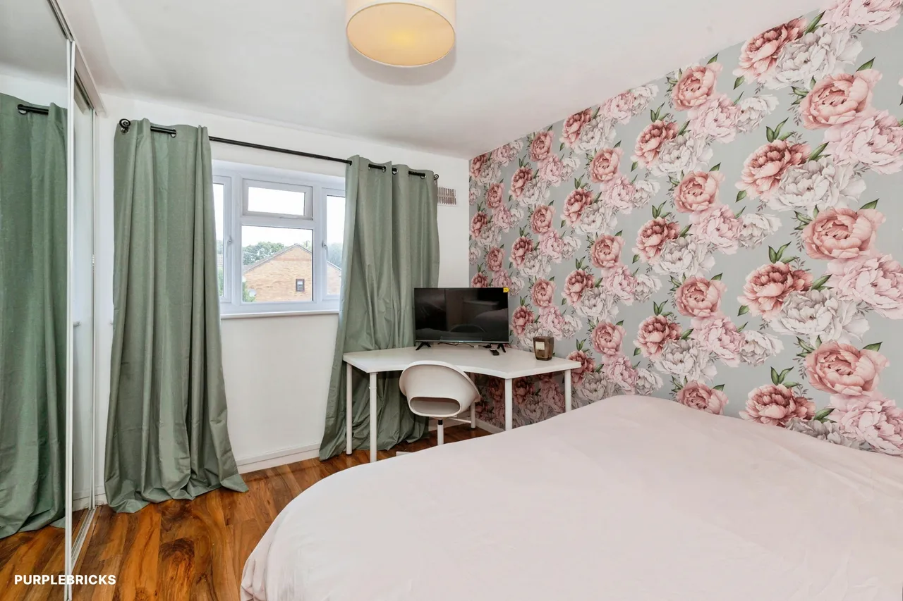 Bader Gardens, Slough, SL1, photo 15