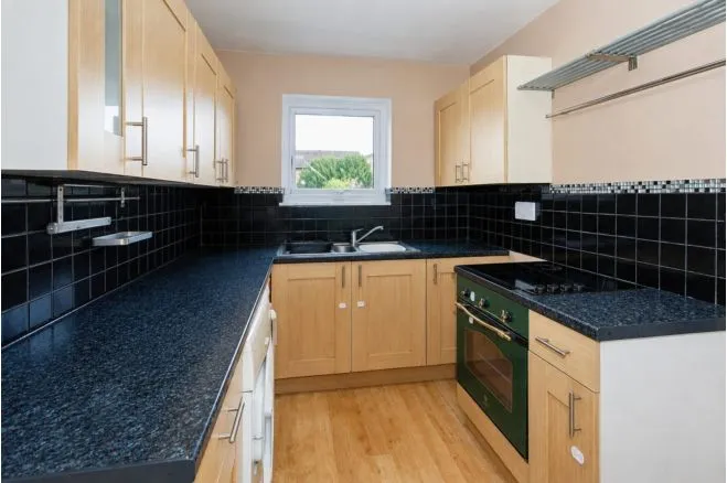 Bader Gardens, Slough, SL1, photo 9