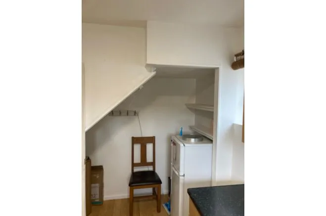 Bader Gardens, Slough, SL1, photo 13