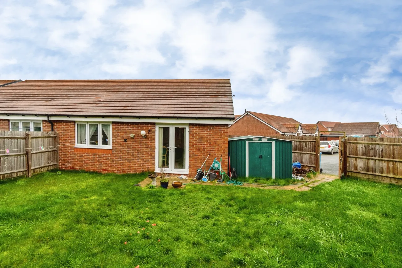 Oak Tree Drive, Wolverhampton, WV11, photo 14