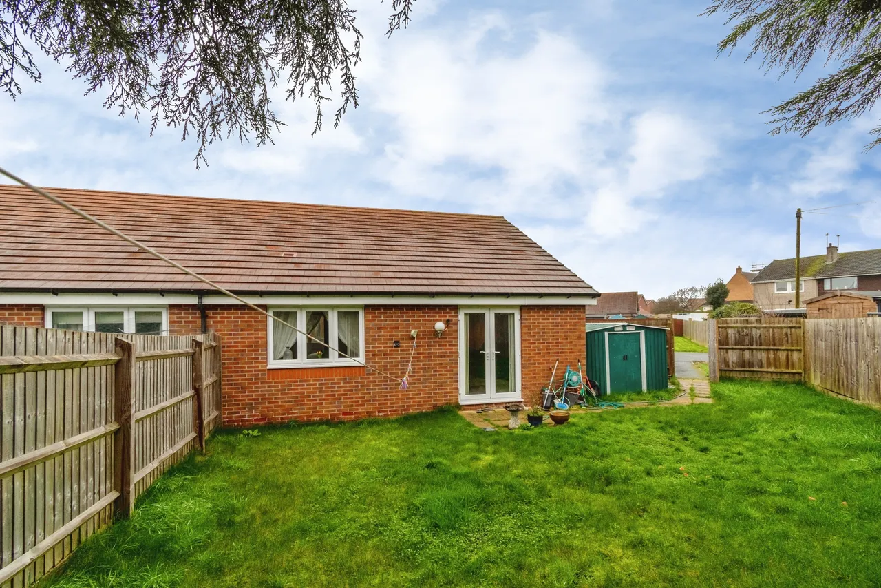 Oak Tree Drive, Wolverhampton, WV11, photo 13