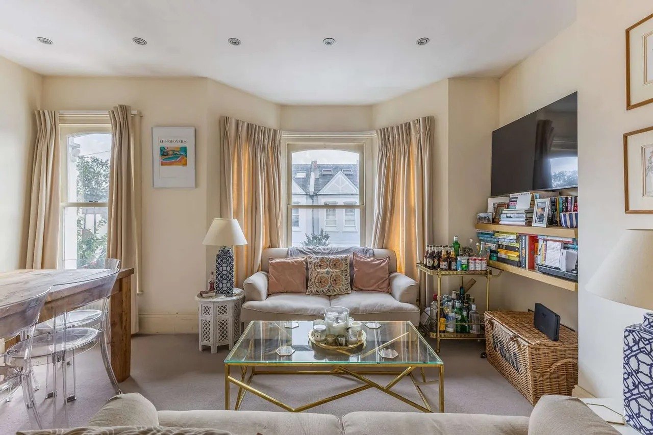 2 bed flat for sale — Stephendale Road, Fulham, London, SW6 2LT