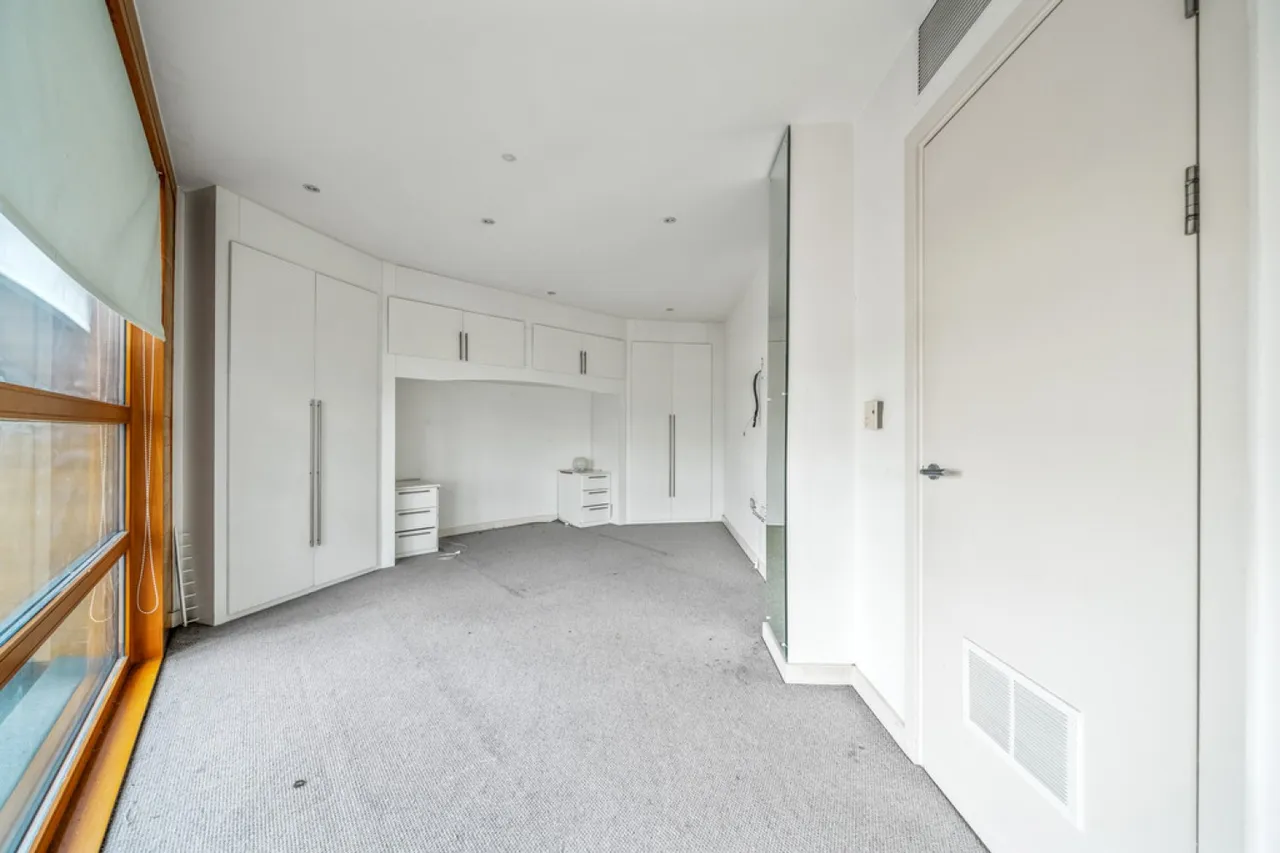 Falcon Wharf, Battersea, photo 8