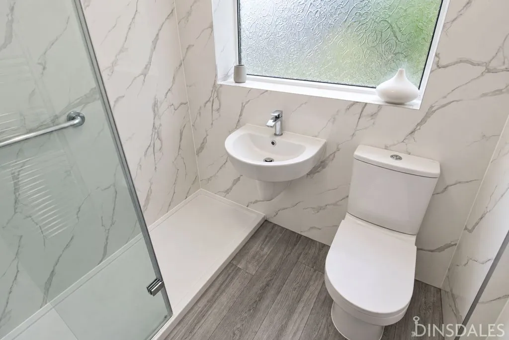 Glenrose Drive, Bradford BD7 2QQ, photo 4