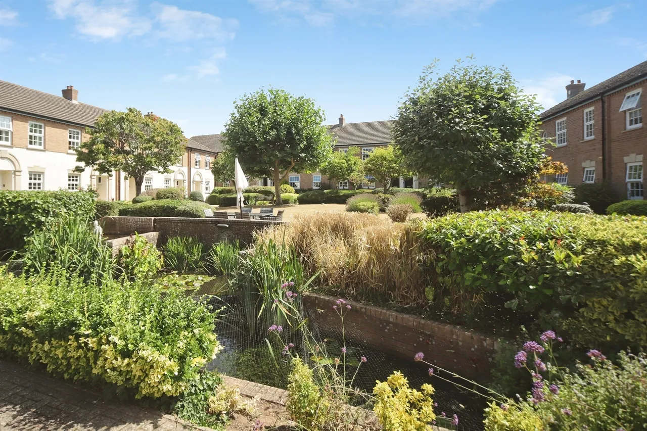 Eastgate Gardens, Taunton, TA1, photo 16