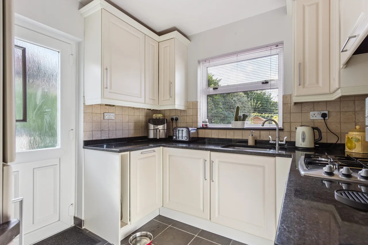 Tudor Avenue, Watford, WD24, photo 10
