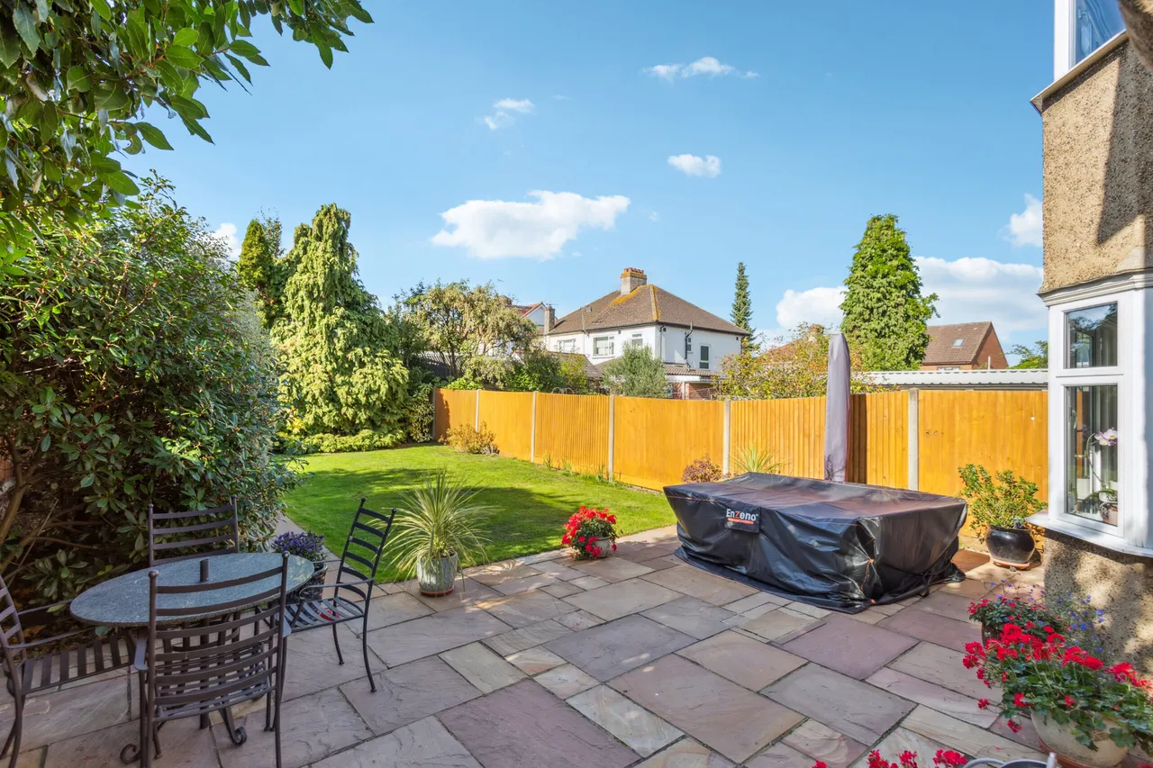 Tudor Avenue, Watford, WD24, photo 4