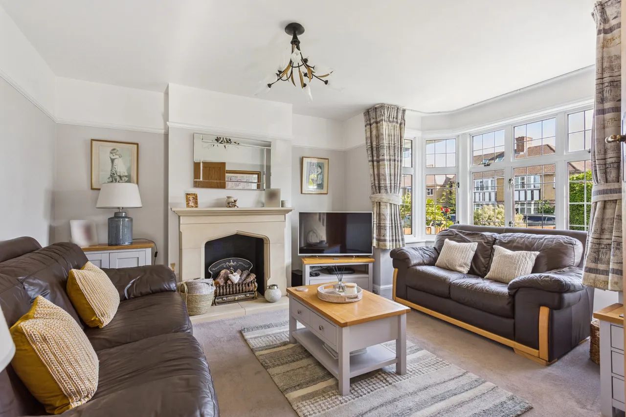 Tudor Avenue, Watford, WD24, photo 2