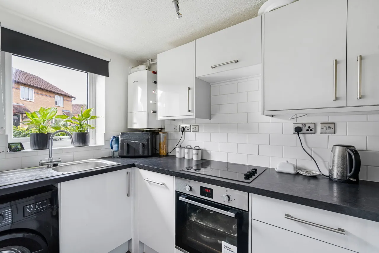Johnson Avenue, Brackley, NN13, photo 8